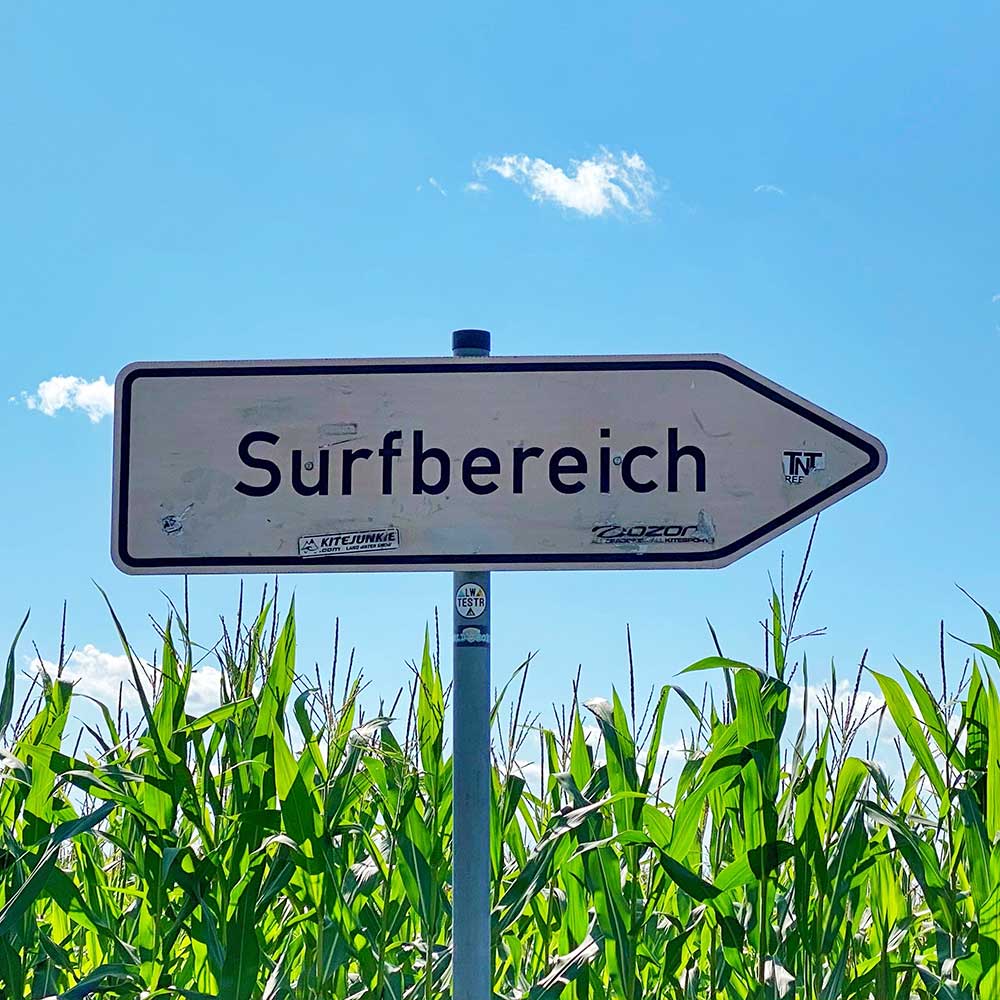 Surfen in Deutschland baerwalder see sachsen lausitz wassersport urlaub am campingplatz